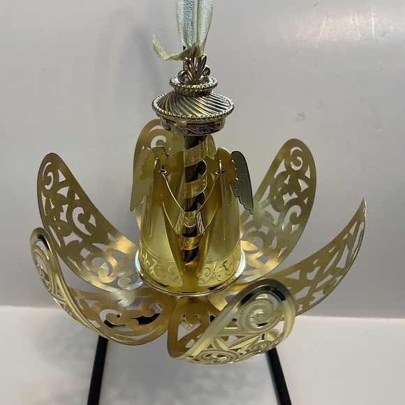 2004 Hidden Wishes Hallmark Ornament Club Exclusive - Picture 4 of 7